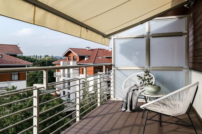 Elegancki i Stylowy Apartament w Gdańsku z Klimatyzacją Wanną i Parkingiem by Noclegi Renters - image 10