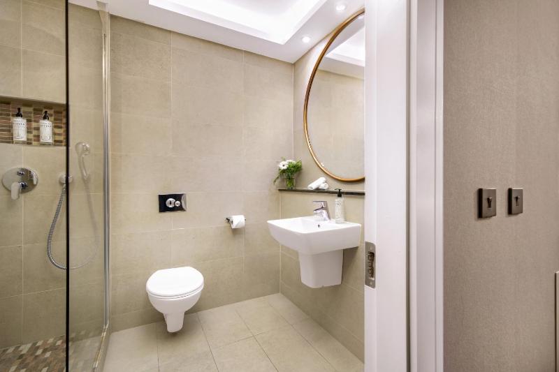 Signature Double Room image 2