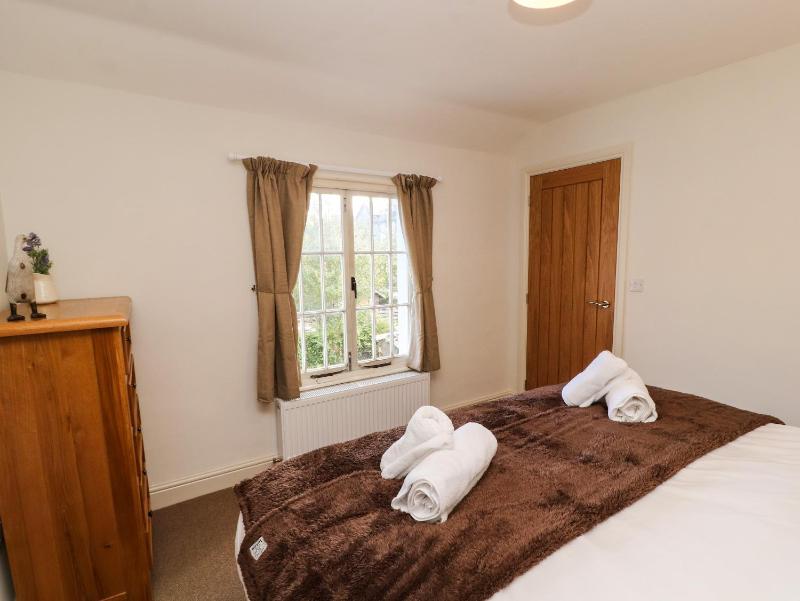 Holborn Cottage Blencathra Street - image 6