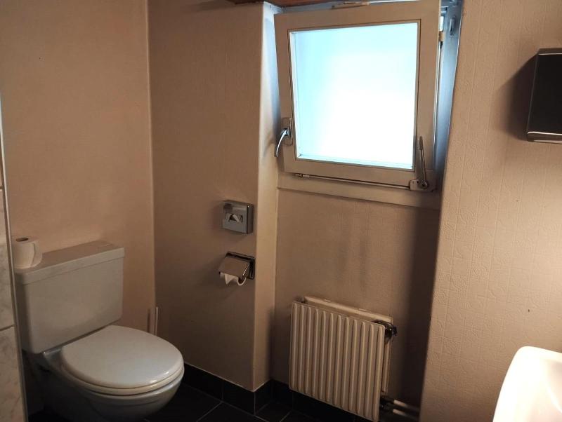Twin Room with Shared Shower and Toilet image 4