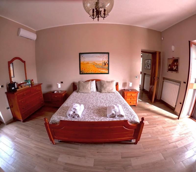Double Room with Balcony image 1