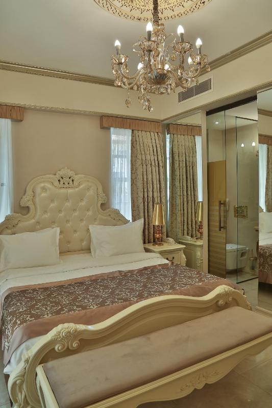Deluxe Double Room image 1