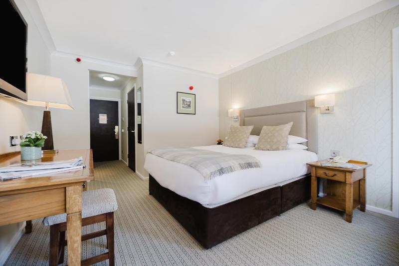 Double or Twin Room with Garden View image 3