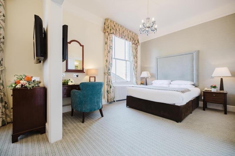 Feature Double Room image 3