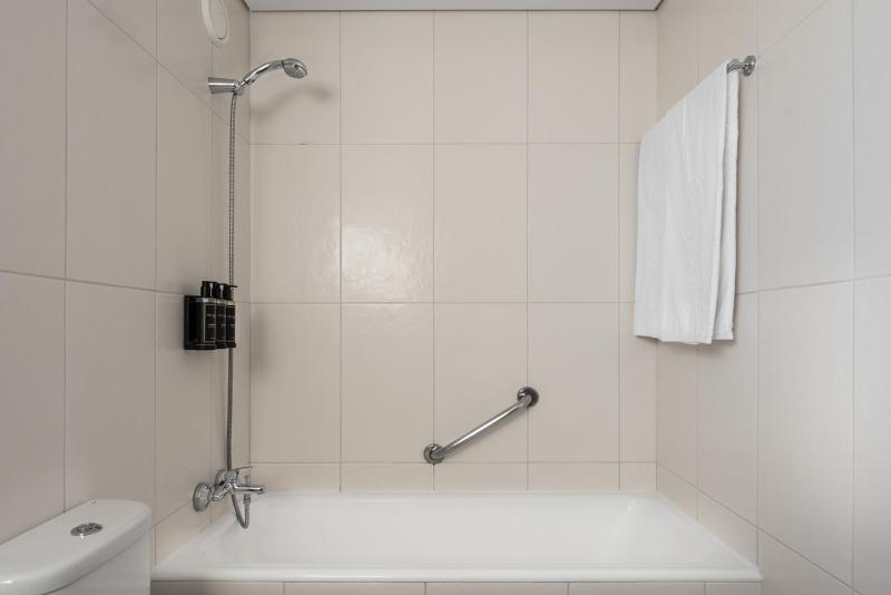 Suite with Sea View image 4