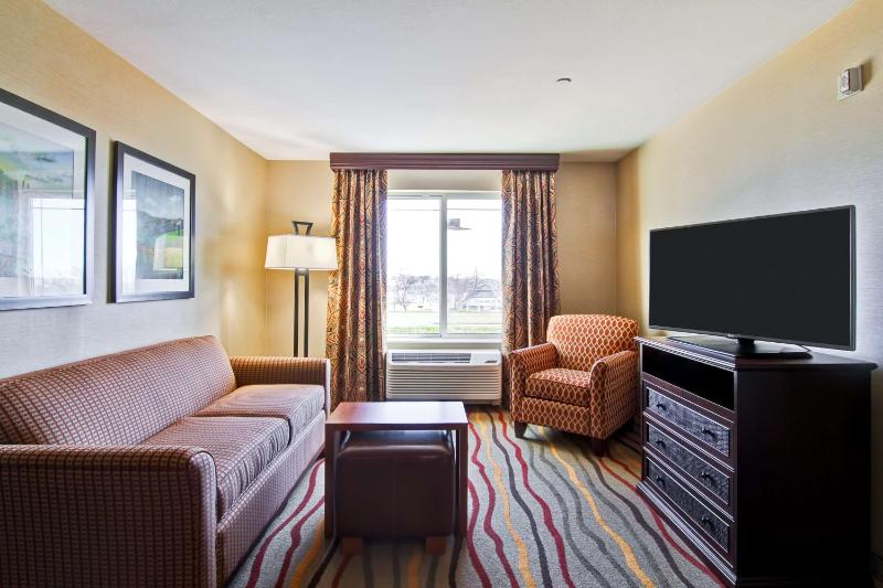 Two-Bedroom Suite - Non-Smoking image 4