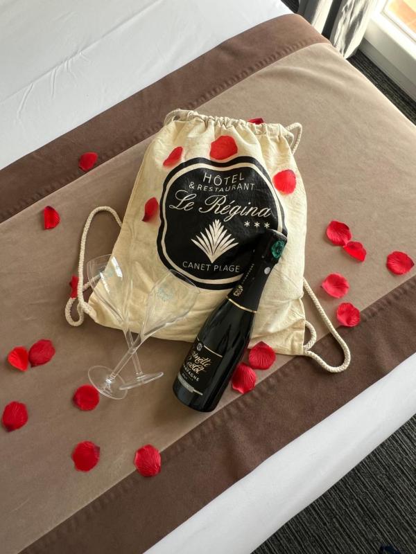 Comfort Double Room with Sea View image 3