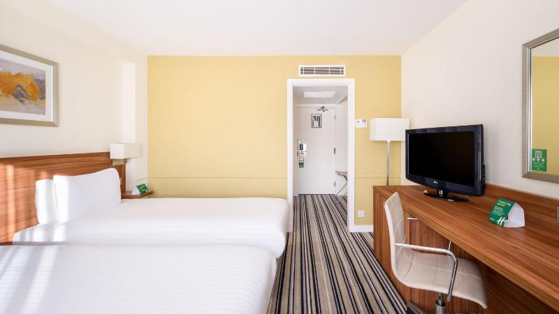 Standard Room with Two Single Beds image 3