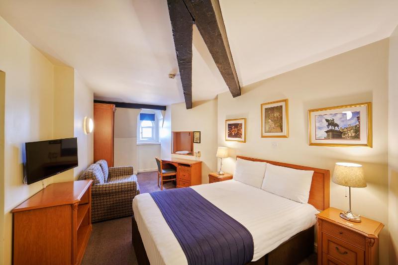 Double Room image 3