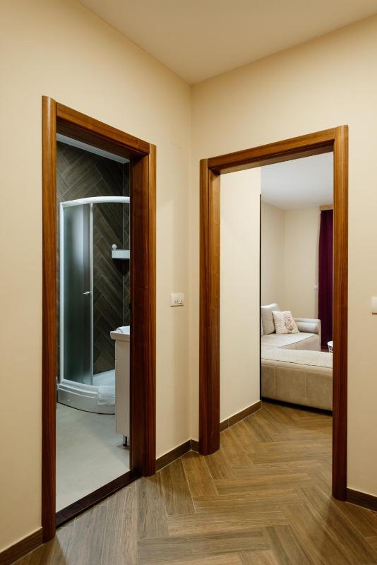 Apartment image 4