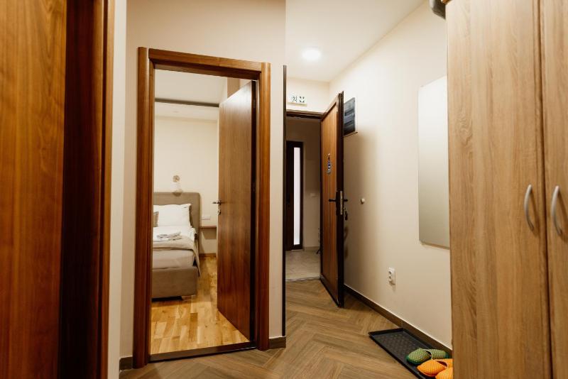 Apartment image 3