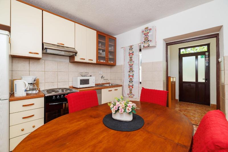 Apartment Klara - image 17
