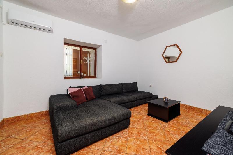 Apartment Klara - image 9