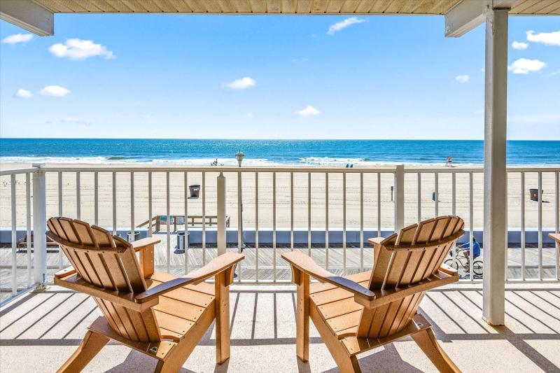 Eden Roc Ocean Front - image 1