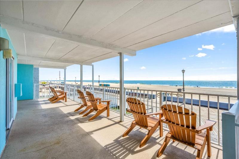 Eden Roc Ocean Front - image 5