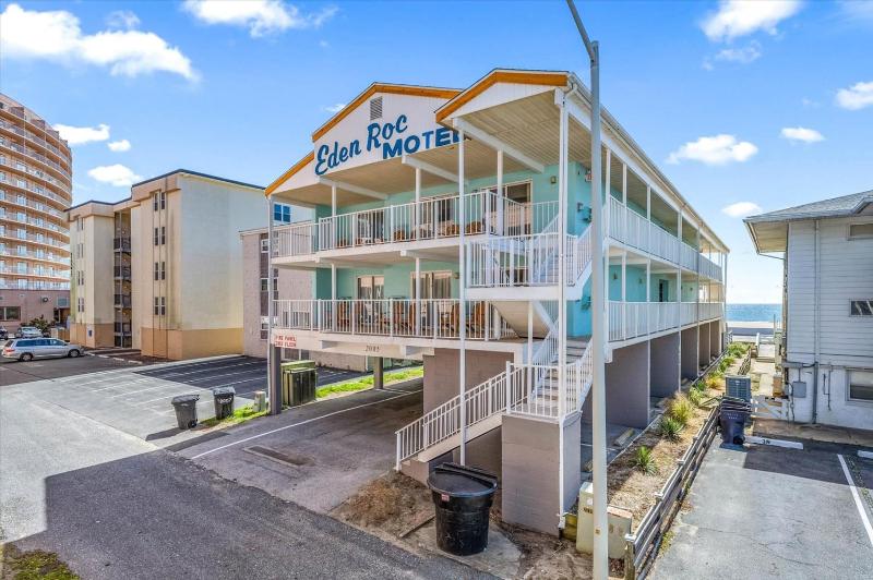 Eden Roc Ocean Front - image 31