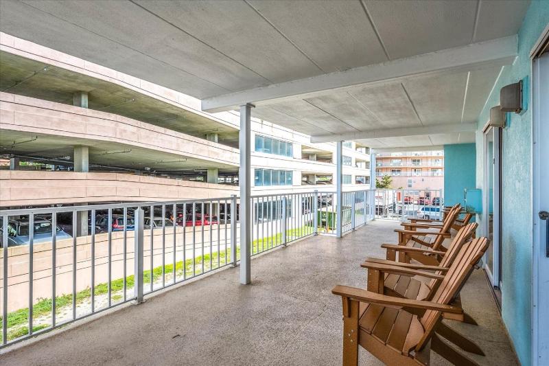 Eden Roc Ocean Front - image 40