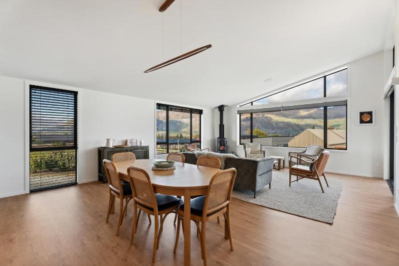Mahaanui South - Wanaka Holiday Home - image 16