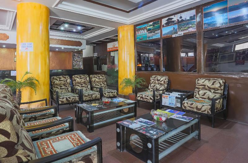 Hotel Crown Plaza - image 12