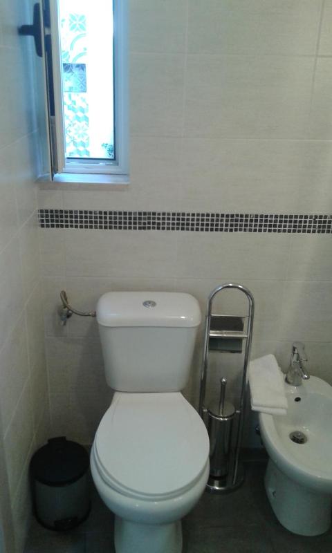 Studio Apartment image 2