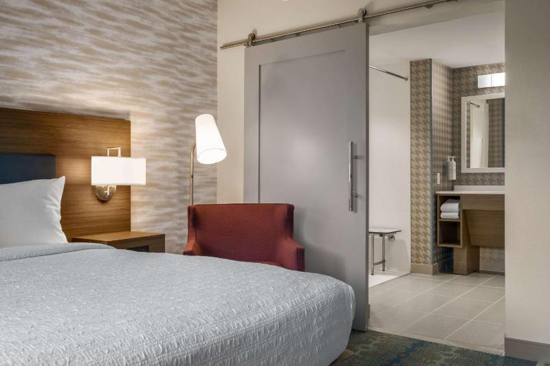 Home2 Suites by Hilton Austin East Side 5th Street - image 6