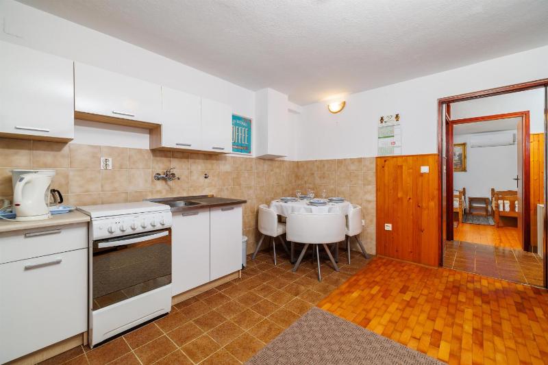 Apartments Tome - image 13