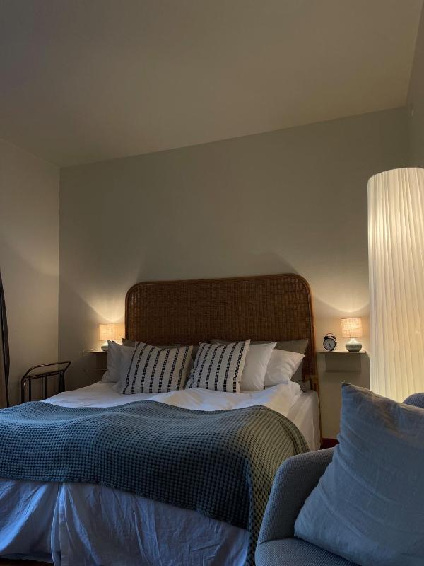 Double Room with Balcony image 3