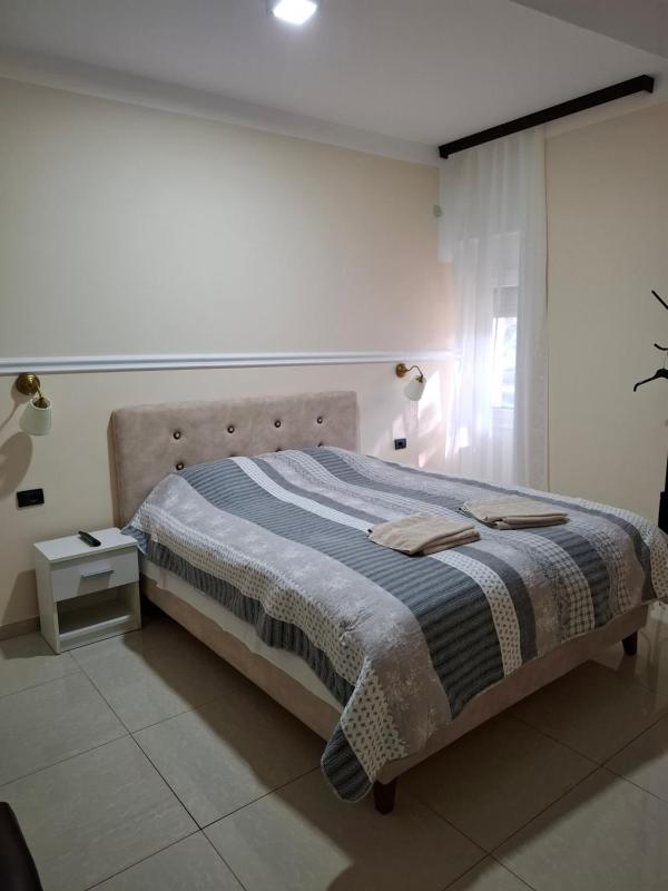 Deluxe Double Room image 3