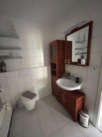 Large Double Room image 3