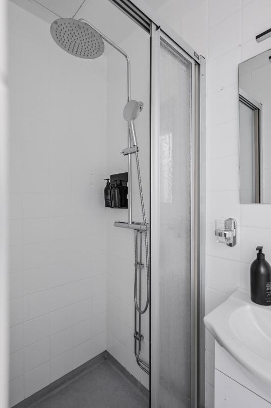 Single Room image 4