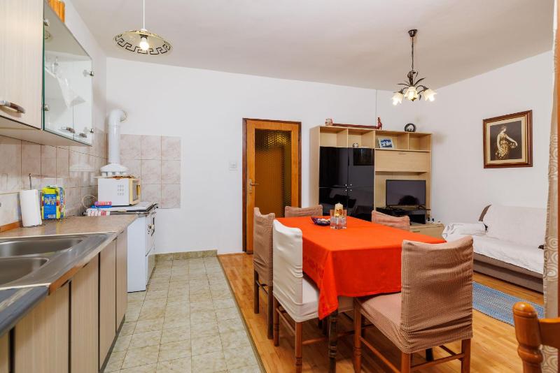 Apartments Zvonimir - image 11