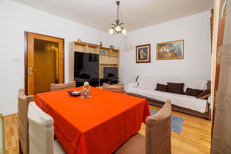 Apartments Zvonimir - image 12
