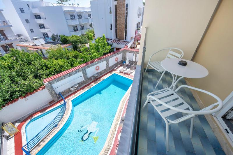 Renovated Superior Double or Twin Room image 2