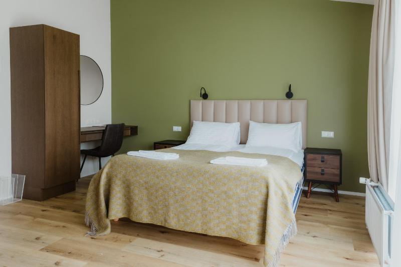 Superior Triple Room image 2