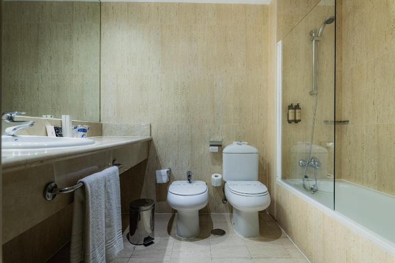 Superior Double or Twin Room image 3