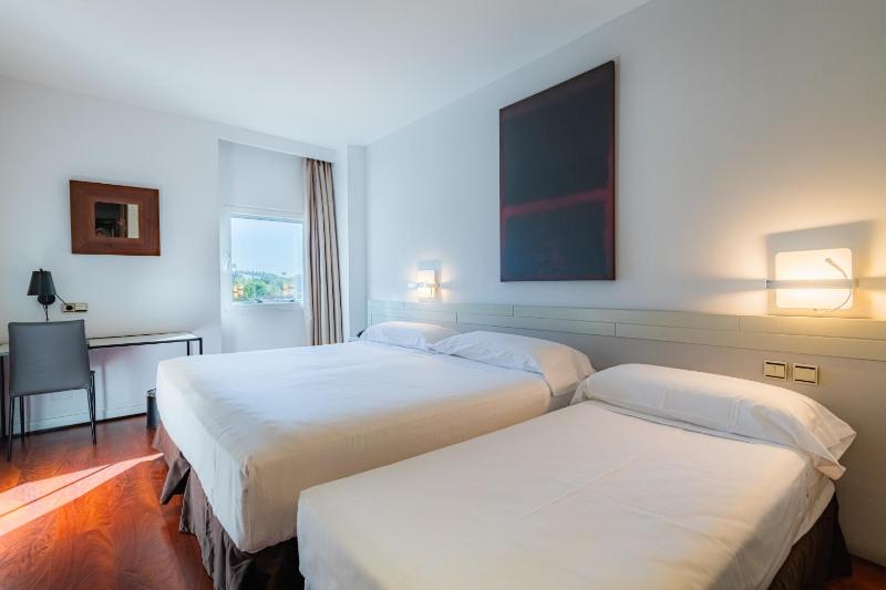 Triple Room image 2