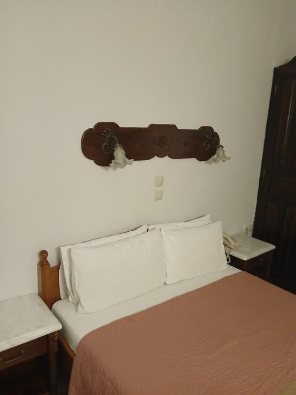 Double Room with Balcony image 1