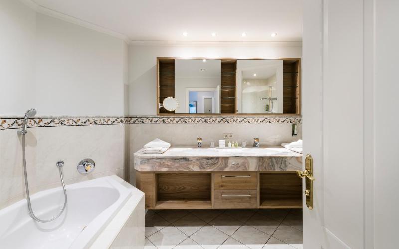 Suite image 2