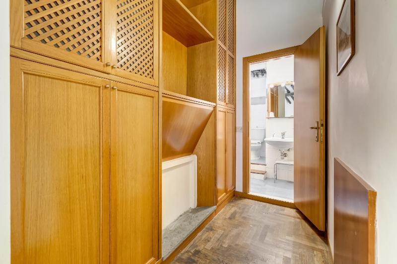 Royal Pod - image 12