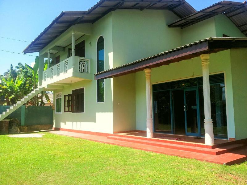 Sunrise Beach Inn - image 7