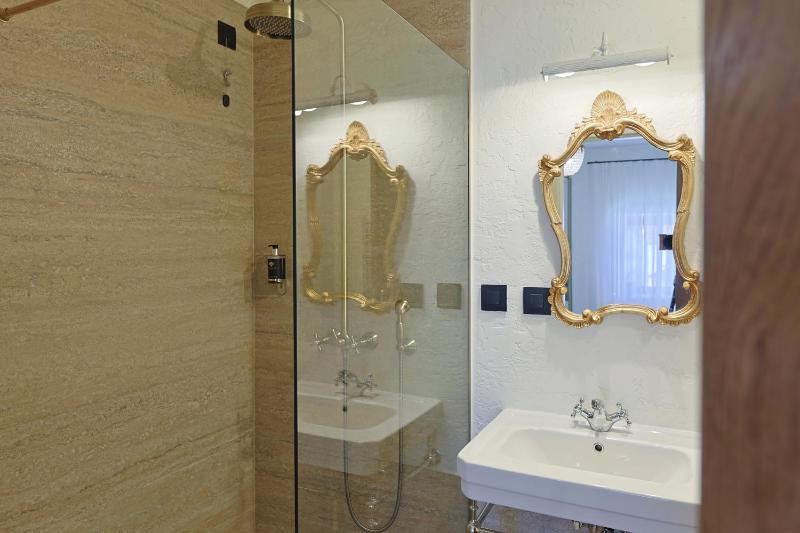 Double or Twin Room with Garden View - Annex image 3