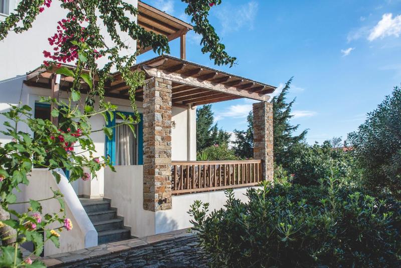 Senior Villa image 3