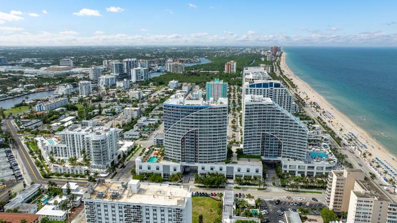 2BR W Residence FLL OCEAN VIEWS Infinity pool hot tub large balcony easy amentiy access - image 33
