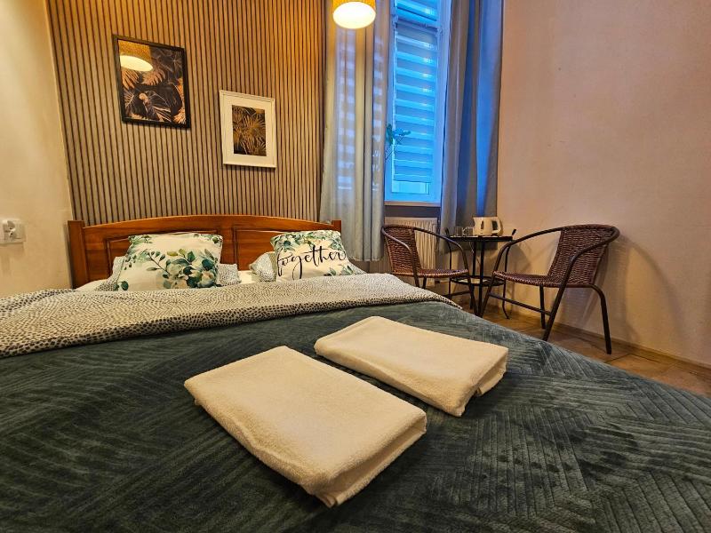 Double Room with Private Bathroom image 3