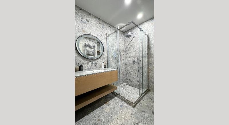 Luxury Apartment - Sea View - image 6