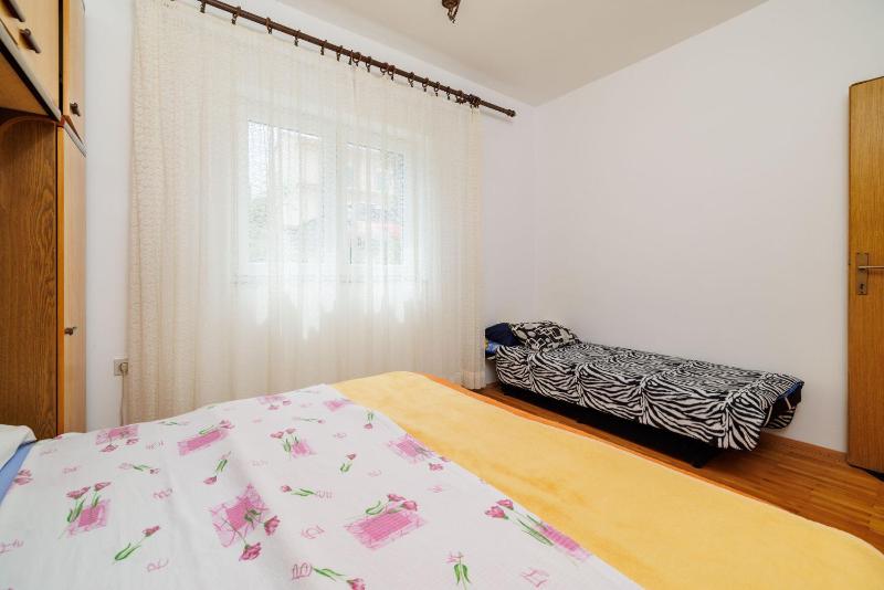 Apartments Zvonimir - image 4