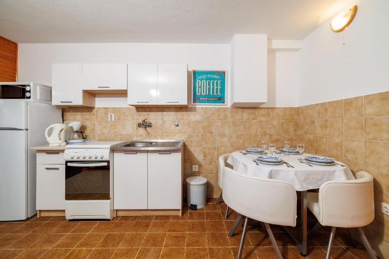 Apartments Tome - image 19