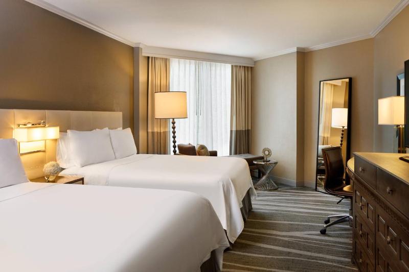 Renaissance Tampa International Plaza Hotel - image 21
