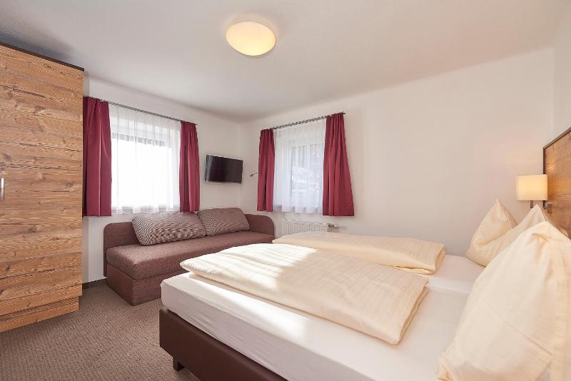 One-Bedroom Apartment with Balcony image 4