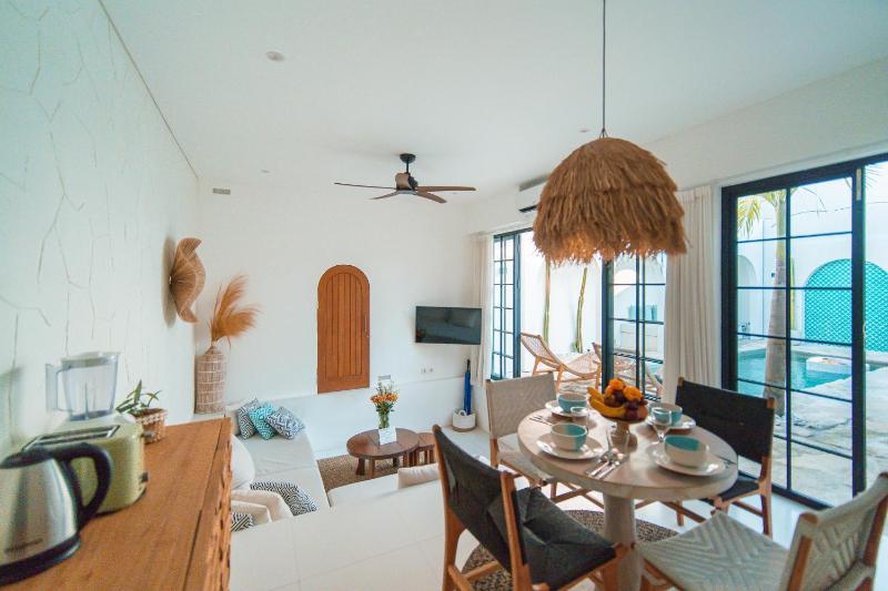 Villa Aurelia - 2 Bedrooms Rooftop Villa in Canggu - image 24